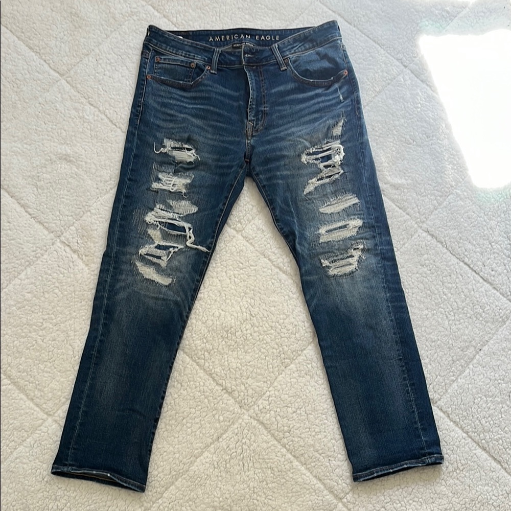 American Eagle Outfitters Men's Distressed Blue Jeans